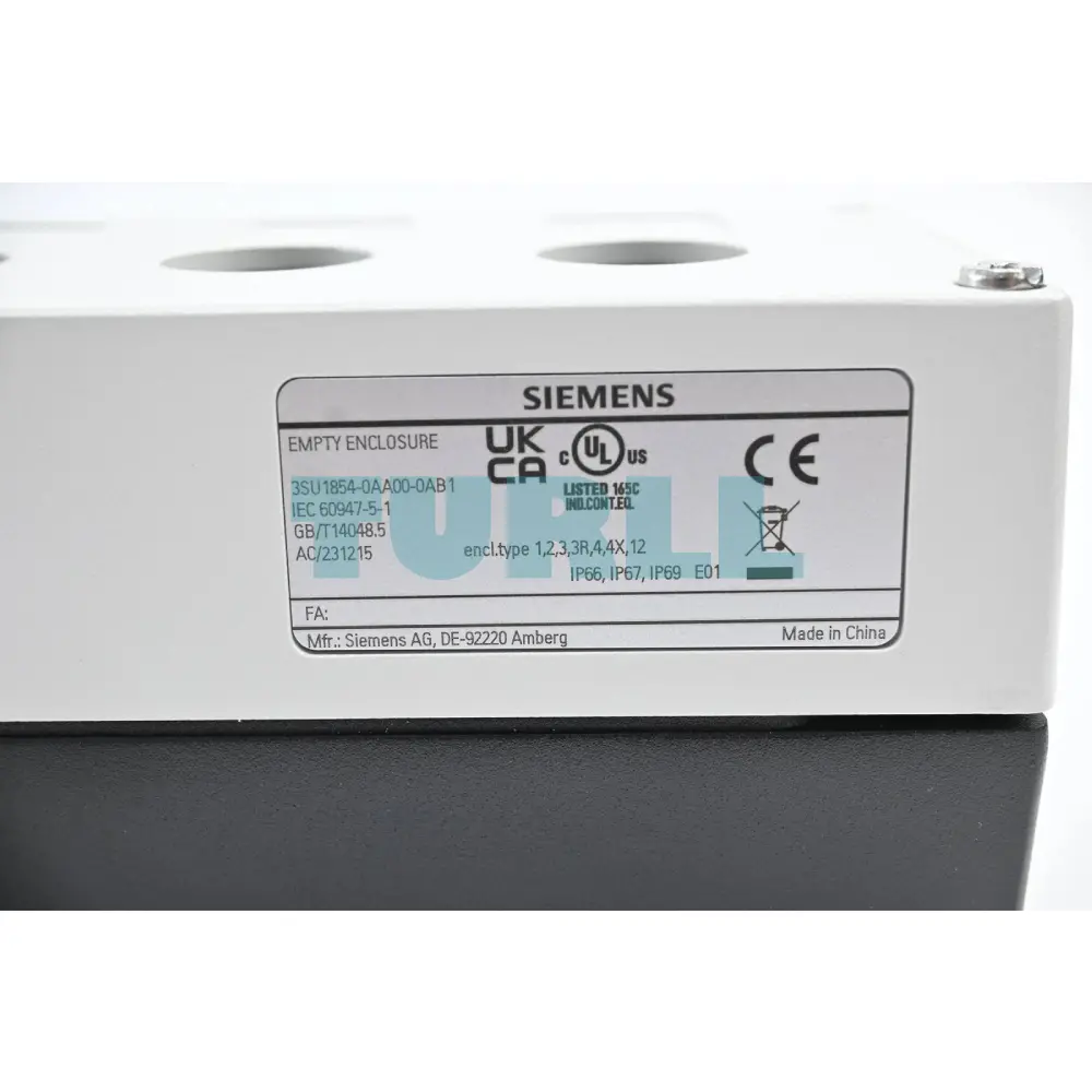 Siemens 3SU1854-0AA00-0AB1 Metal, 22 mm, Round Enclosure for Control & Command Devices Original Brand New 3 Siemens 3SU1854-0AA00-0AB1 Metal, 22 mm, Round Enclosure for Control & Command Devices