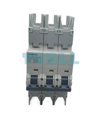 Siemens 5SJ4318-7HG42 Circuit Breaker 10kA, 3-Pole, 15A C-curve UL 489-480Y/277V