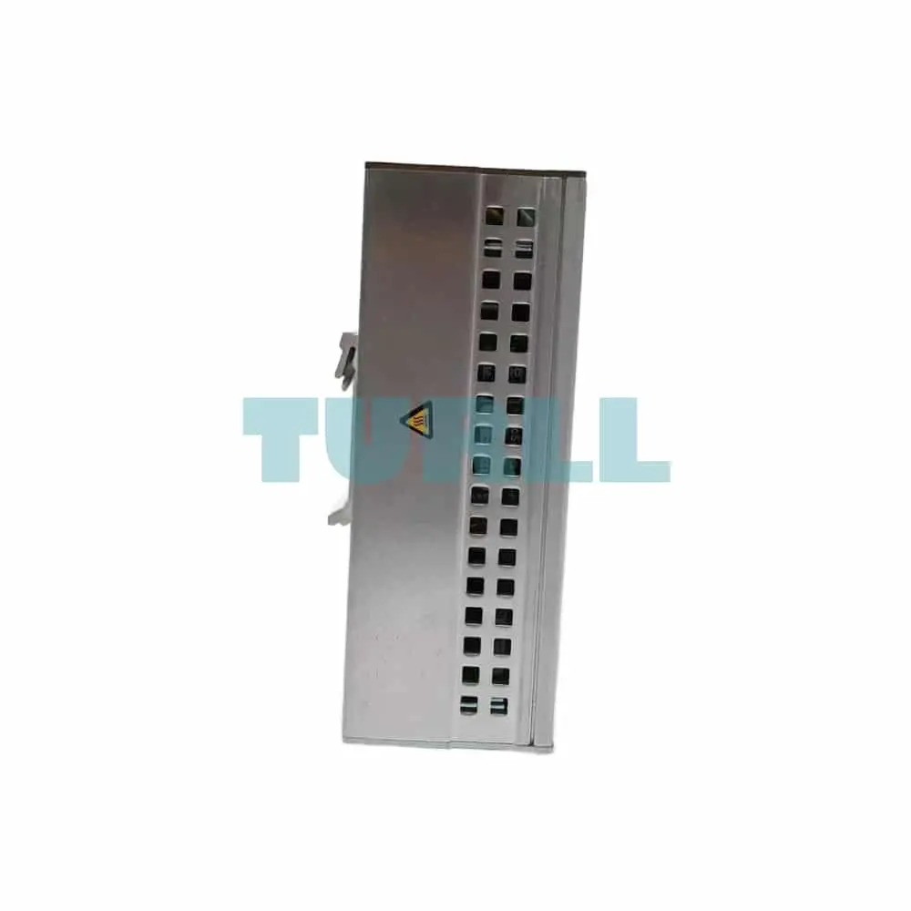 6AG4141-3BB07-0DA0 Siemens SIMATIC IPC427E Microbox PC Original Brand New 2 6AG4141-3BB07-0DA0 Siemens SIMATIC IPC427E Microbox PC