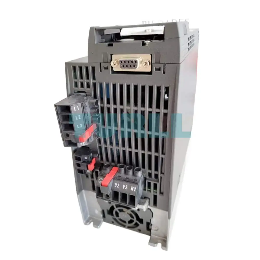 6SL3210-1KE21-3AP1 Siemens SINAMICS G120C Original Brand New 4 6SL3210-1KE21-3AP1 SINAMICS G120C
