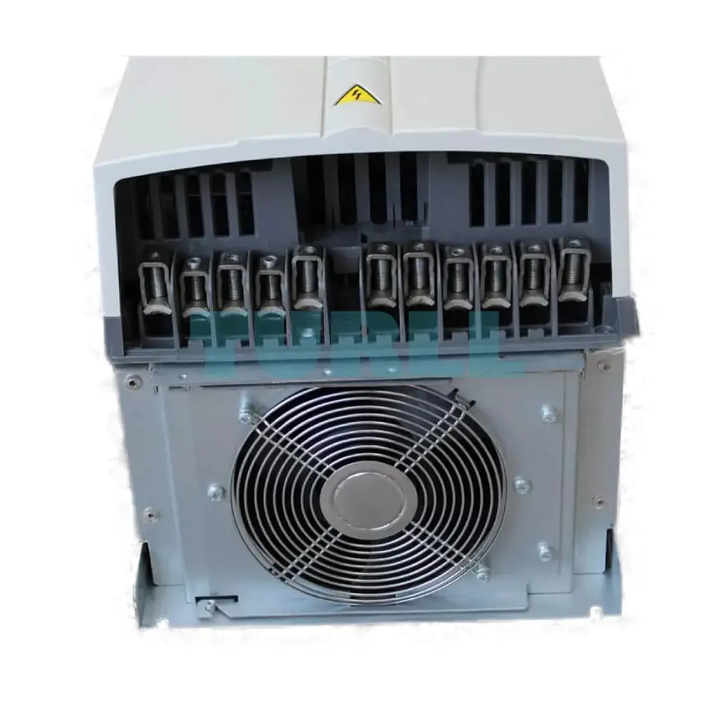 ACS510-01-125A-4 PN: 55 kW, IN: 125 A 3ABD00019055-D Original Brand New 3 ACS510-01-125A-4 frequency converter